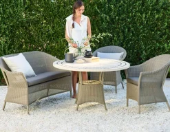 Havemøbelland Cane-line Lansing 2 pers. sofa - Taupe