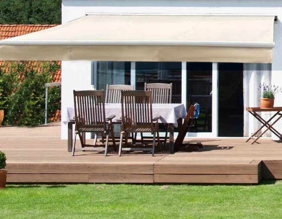 Havemøbelland Pil Markise - Semikassette m/Motor - 4,8 x 3 m - Hvid/Beige